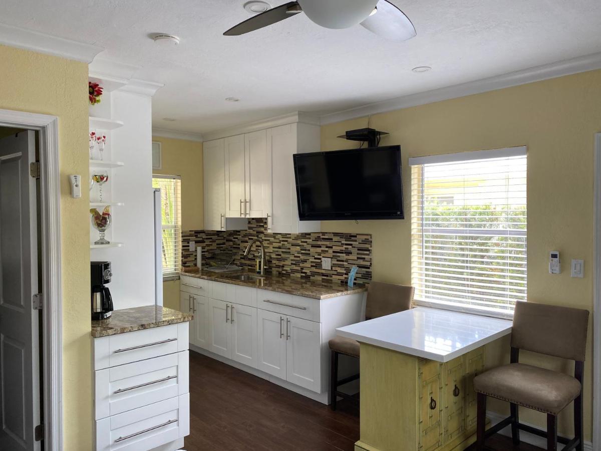 Atlantic Shores Vacation Villas Palm Beach Shores Bagian luar foto