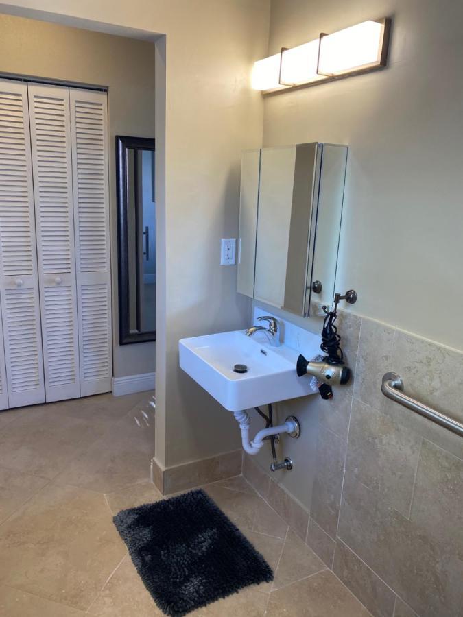 Atlantic Shores Vacation Villas Palm Beach Shores Bagian luar foto
