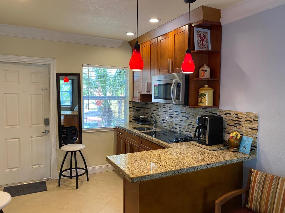 Atlantic Shores Vacation Villas Palm Beach Shores Bagian luar foto